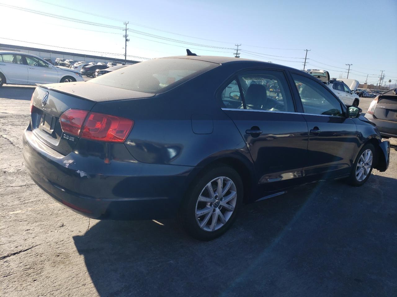 Изображение 3 2013 VOLKSWAGEN JETTA SE 2013 с VIN 3VWDP7AJ7DM410419