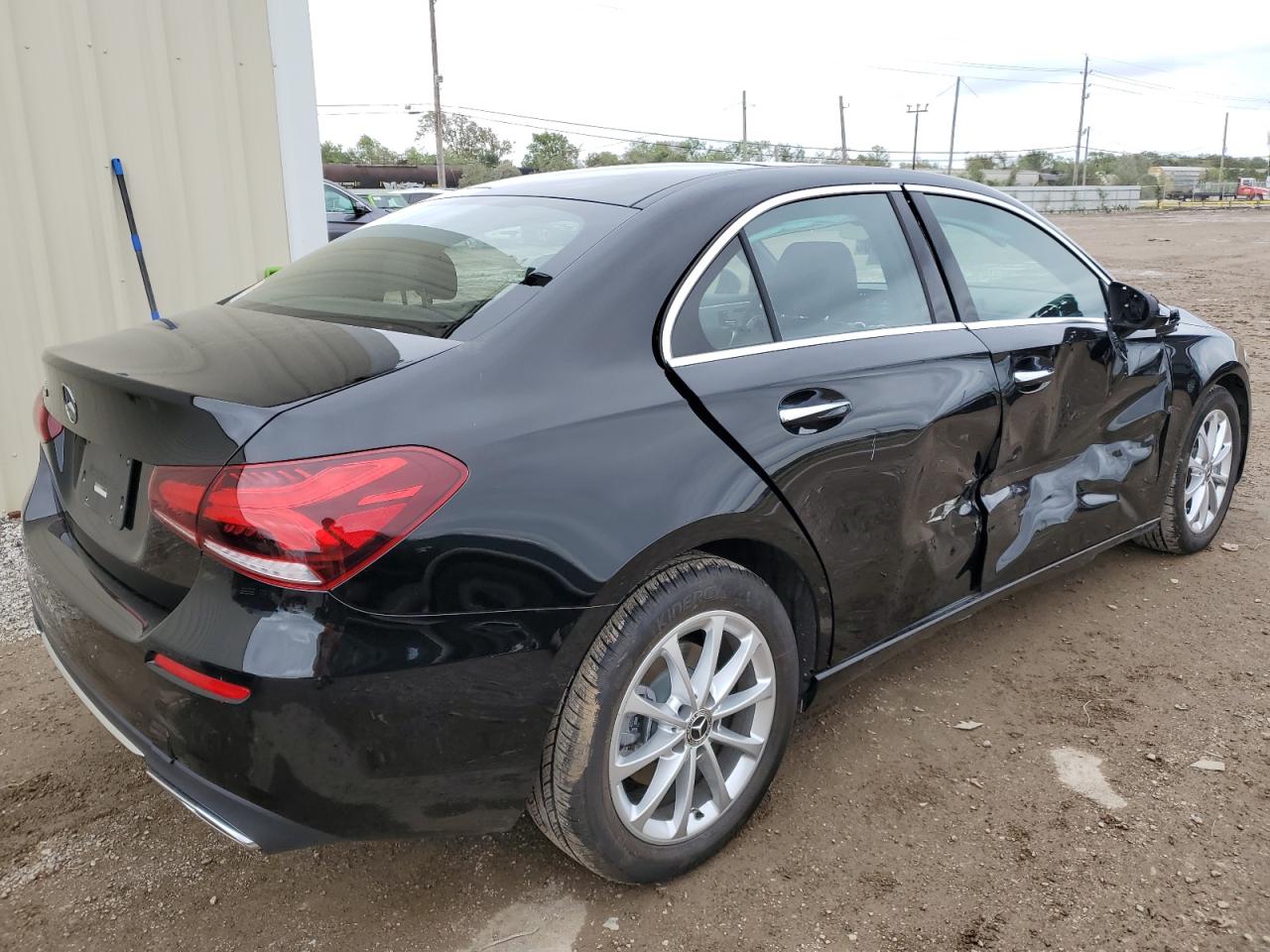 Image 3 of Mercedes-Benz A 220 2021 with VIN W1K3G4EB5MJ268963