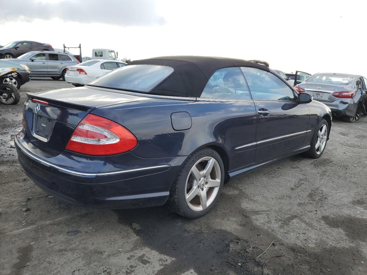 Image 3 of 2005 MERCEDES-BENZ CLK 500 2005 with VIN WDBTK75J05F145110