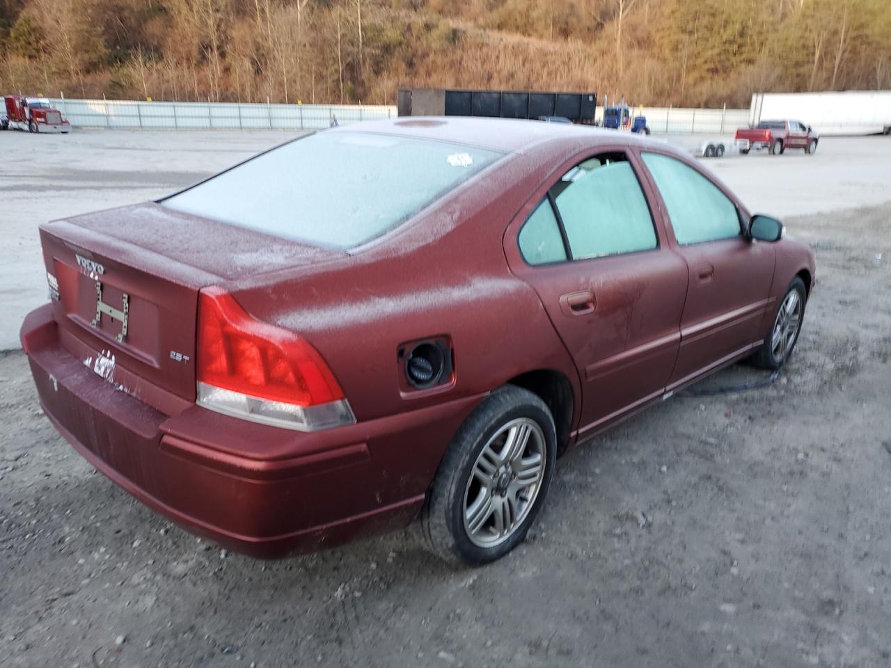 Image 3 of 2008 VOLVO S60 2.5T 2008 with VIN YV1RS592082693004