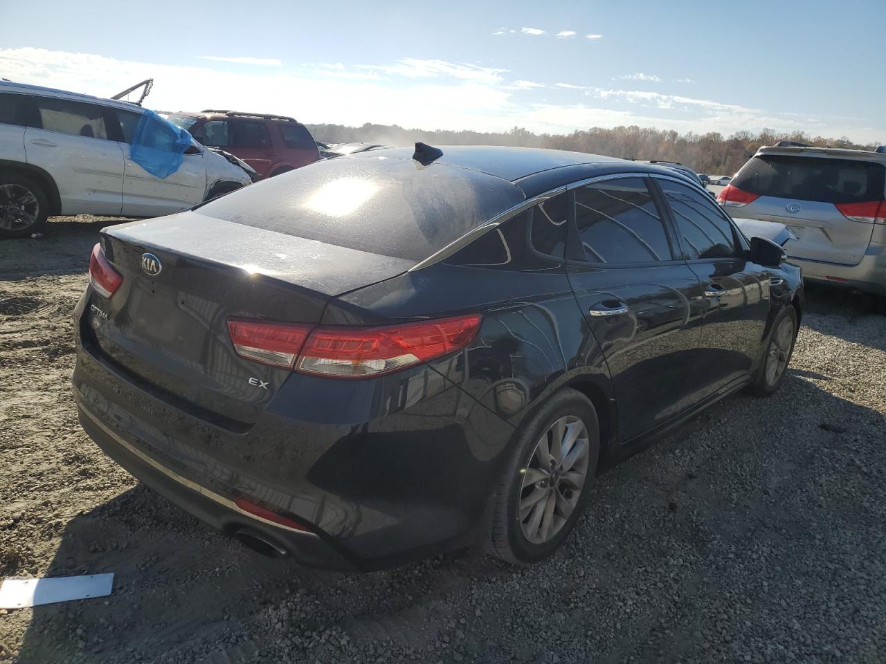 Obraz 3 z 2016 KIA OPTIMA EX 2016 z VIN 5XXGU4L38GG079670