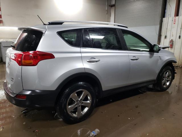 Image 3 of 2015 TOYOTA RAV4 XLE 2015 with VIN JTMRFREV0FD118565