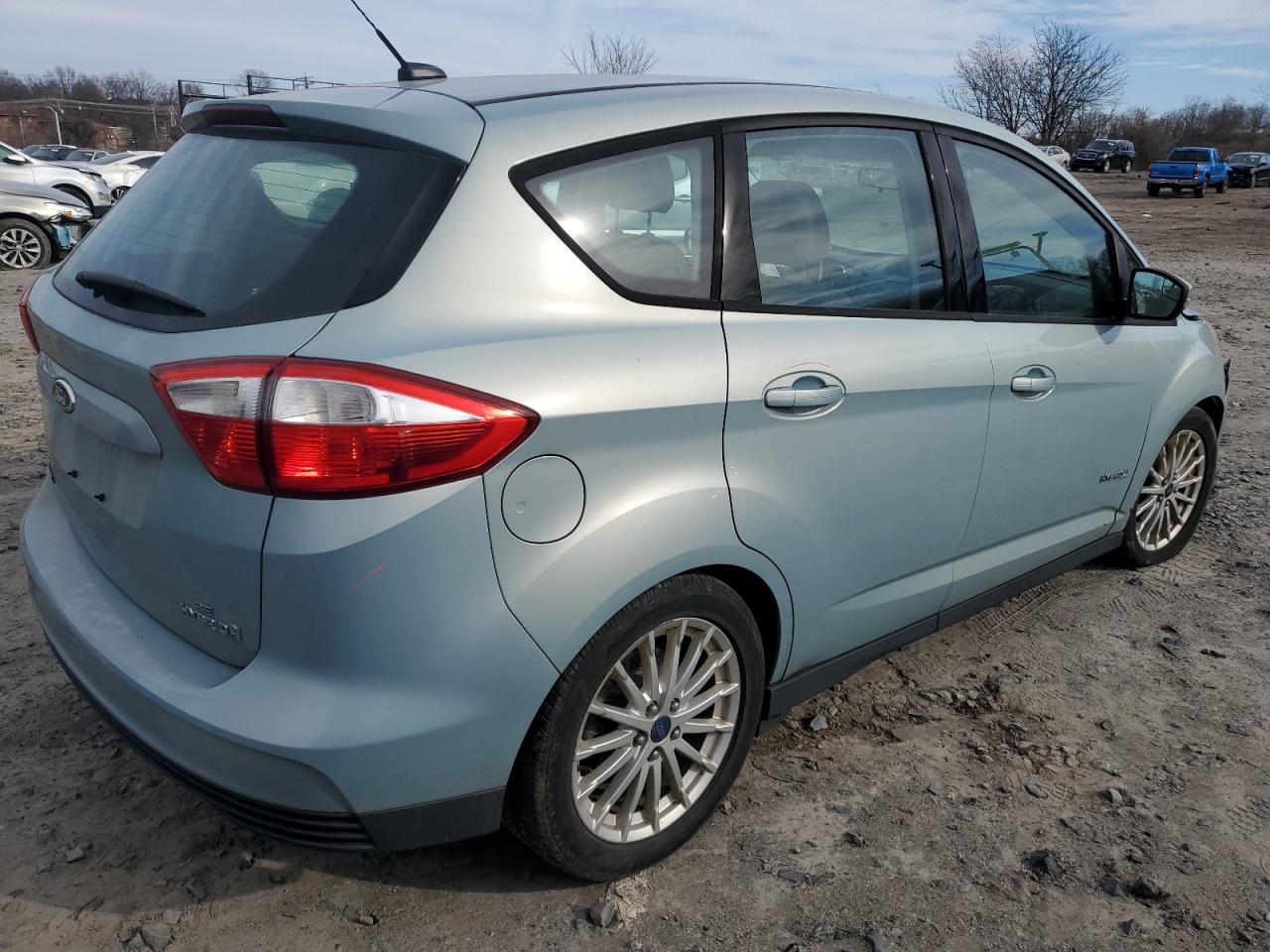 Image 3 of 2014 FORD C-MAX SE 2014 with VIN 1FADP5AU1EL513989
