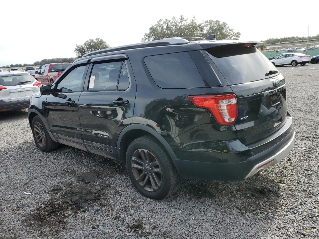Изображение 2 2017 FORD EXPLORER XLT 2017 с VIN 1FM5K7D81HGA80819