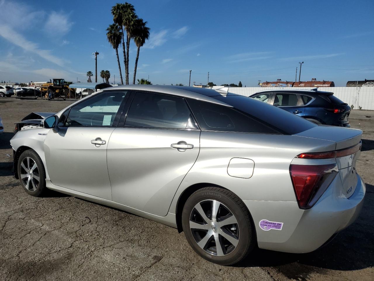 Obraz 2 z 2016 TOYOTA MIRAI  2016 z VIN JTDBVRBD0GA000826