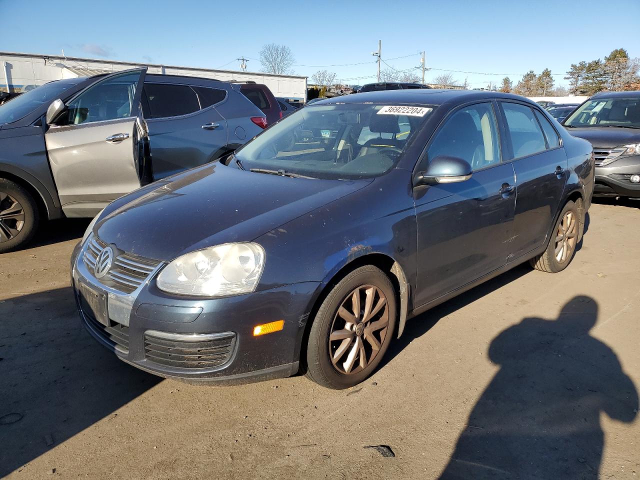 Image 1 of 2010 VOLKSWAGEN JETTA SE 2010 with VIN 3VWRZ7AJ3AM108427