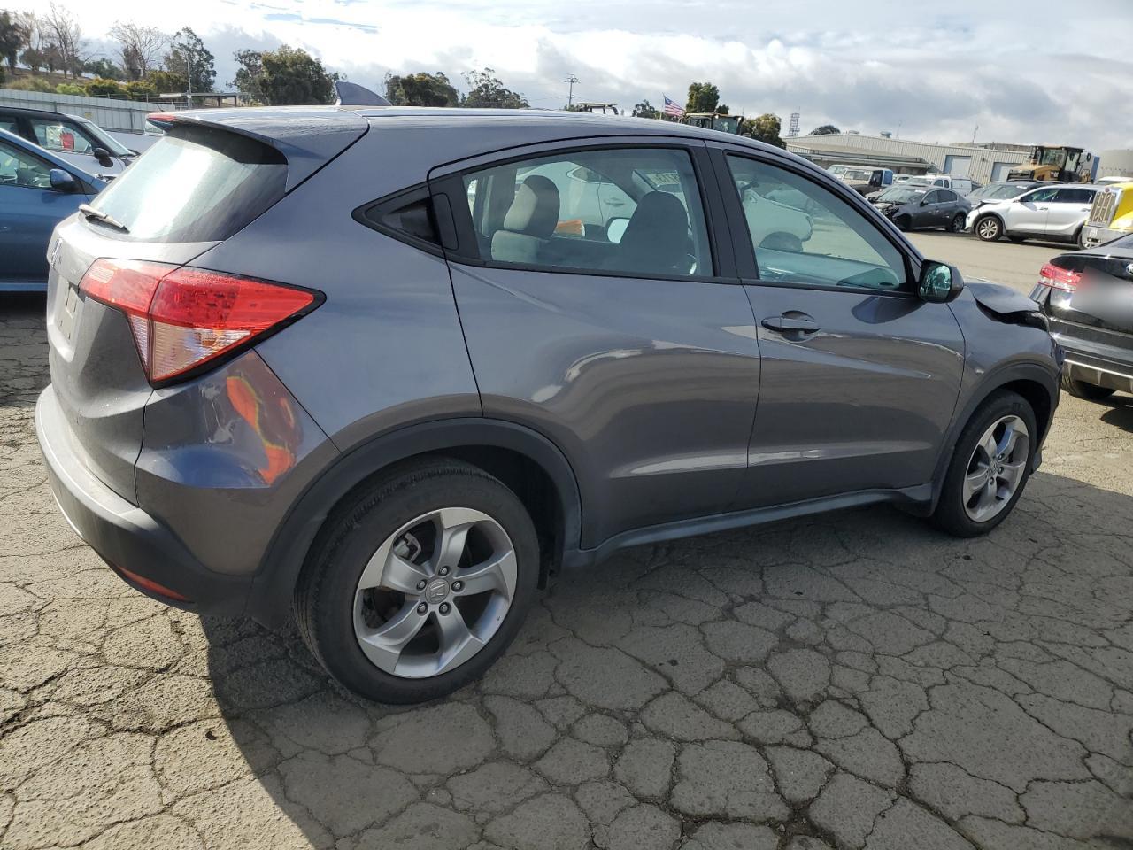 Изображение 3 2017 HONDA HR-V LX 2017 с VIN 3CZRU5H35HM714734