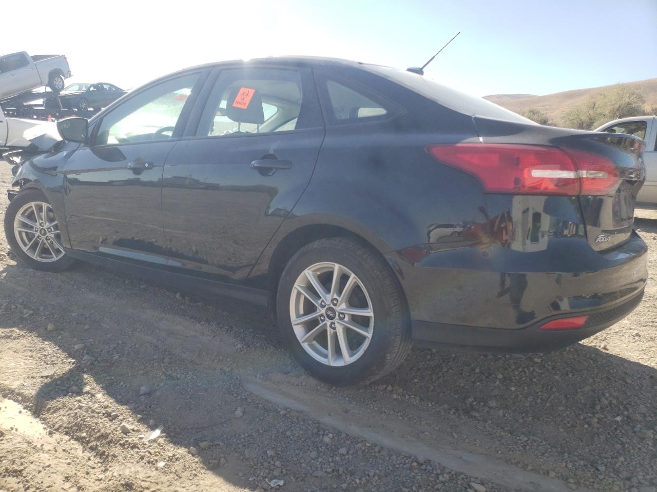 Image 2 of 2018 FORD FOCUS SE 2018 with VIN 1FADP3F26JL326348