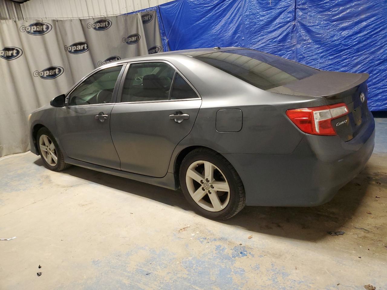 Obraz 2 z 2013 TOYOTA CAMRY L 2013 z VIN 4T1BF1FK2DU212074