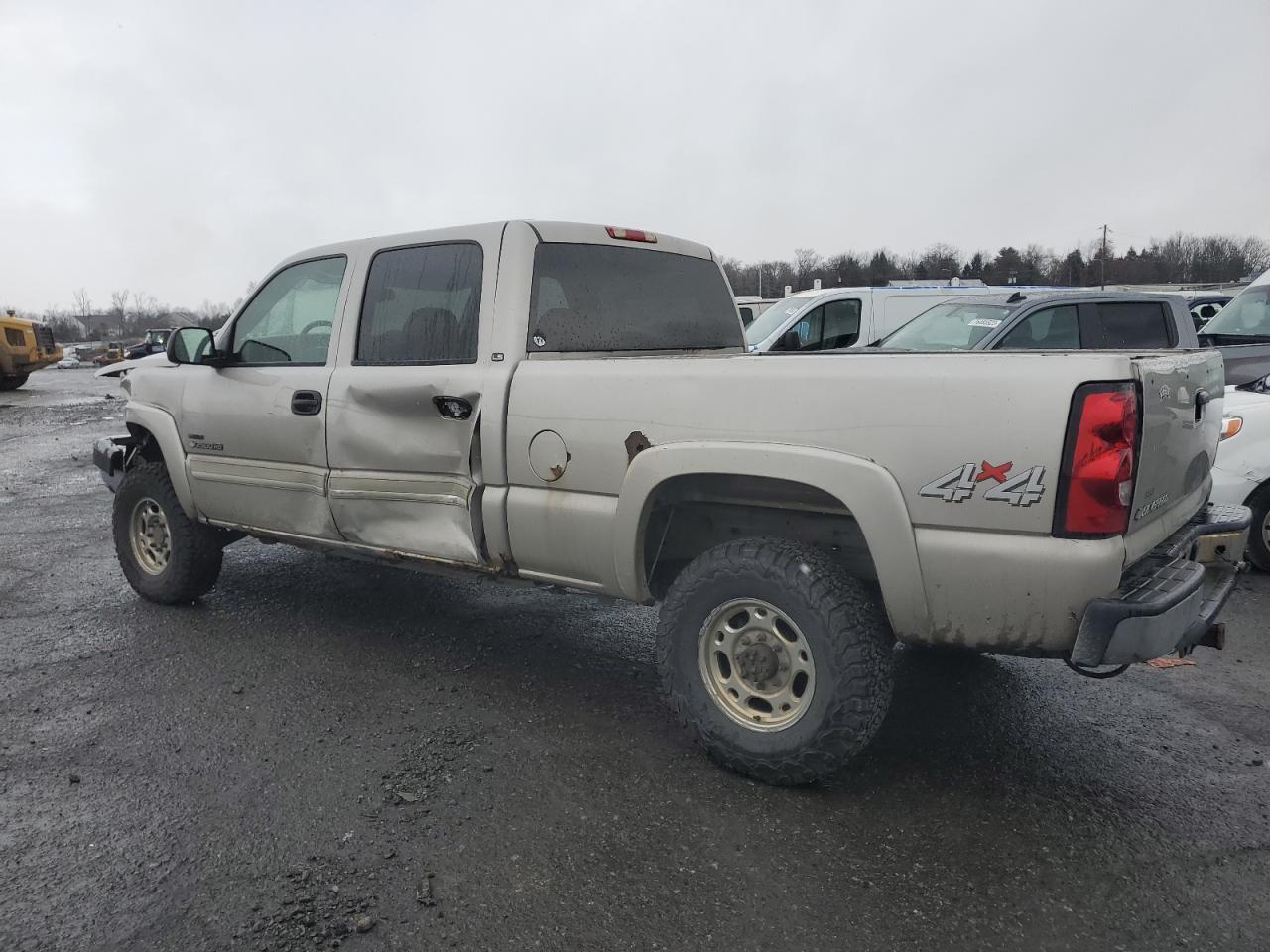 Obraz 2 z 2005 CHEVROLET SILVERADO K2500 HEAVY DUTY 2005 z VIN 1GCHK23205F846476