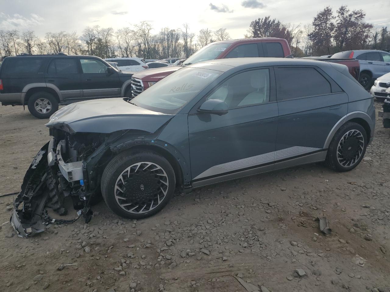 Image 1 of 2022 HYUNDAI IONIQ 5 LIMITED 2022 with VIN KM8KRDAFXNU082100