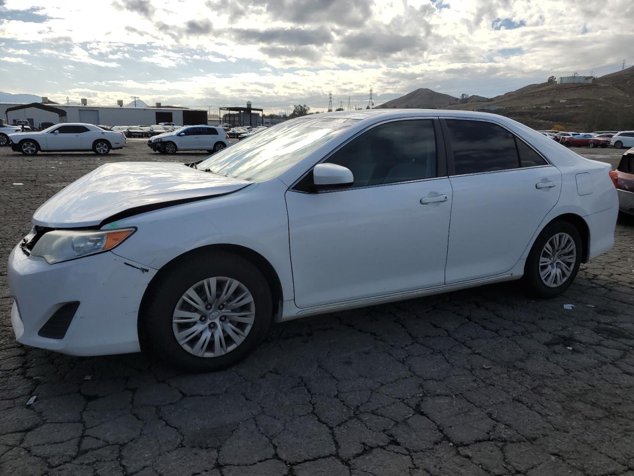 Obraz 1 z 2014 TOYOTA CAMRY L 2014 z VIN 4T1BF1FK0EU853967