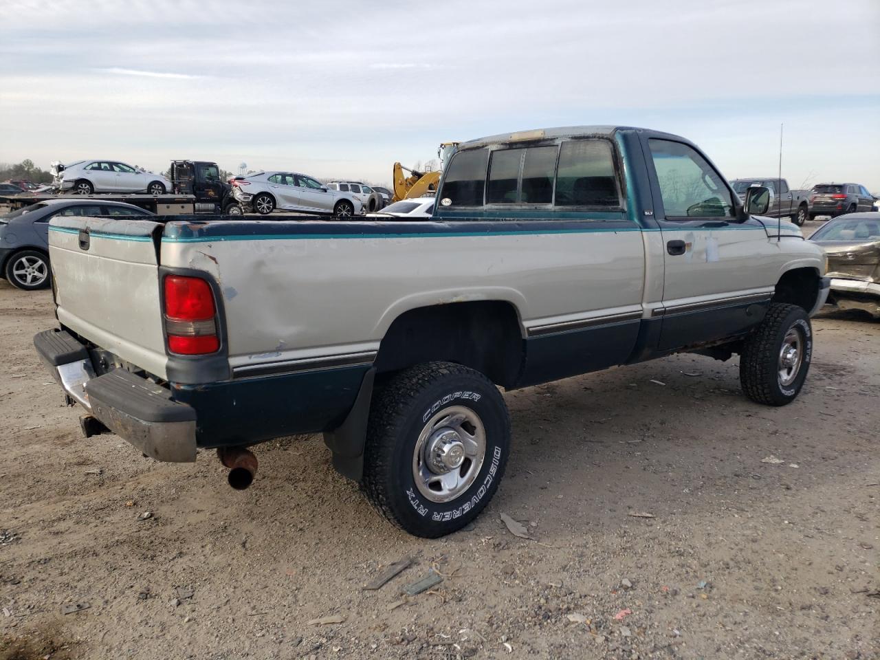 Изображение 3 1994 DODGE RAM 2500  1994 с VIN 1B7KF26W5RS602568