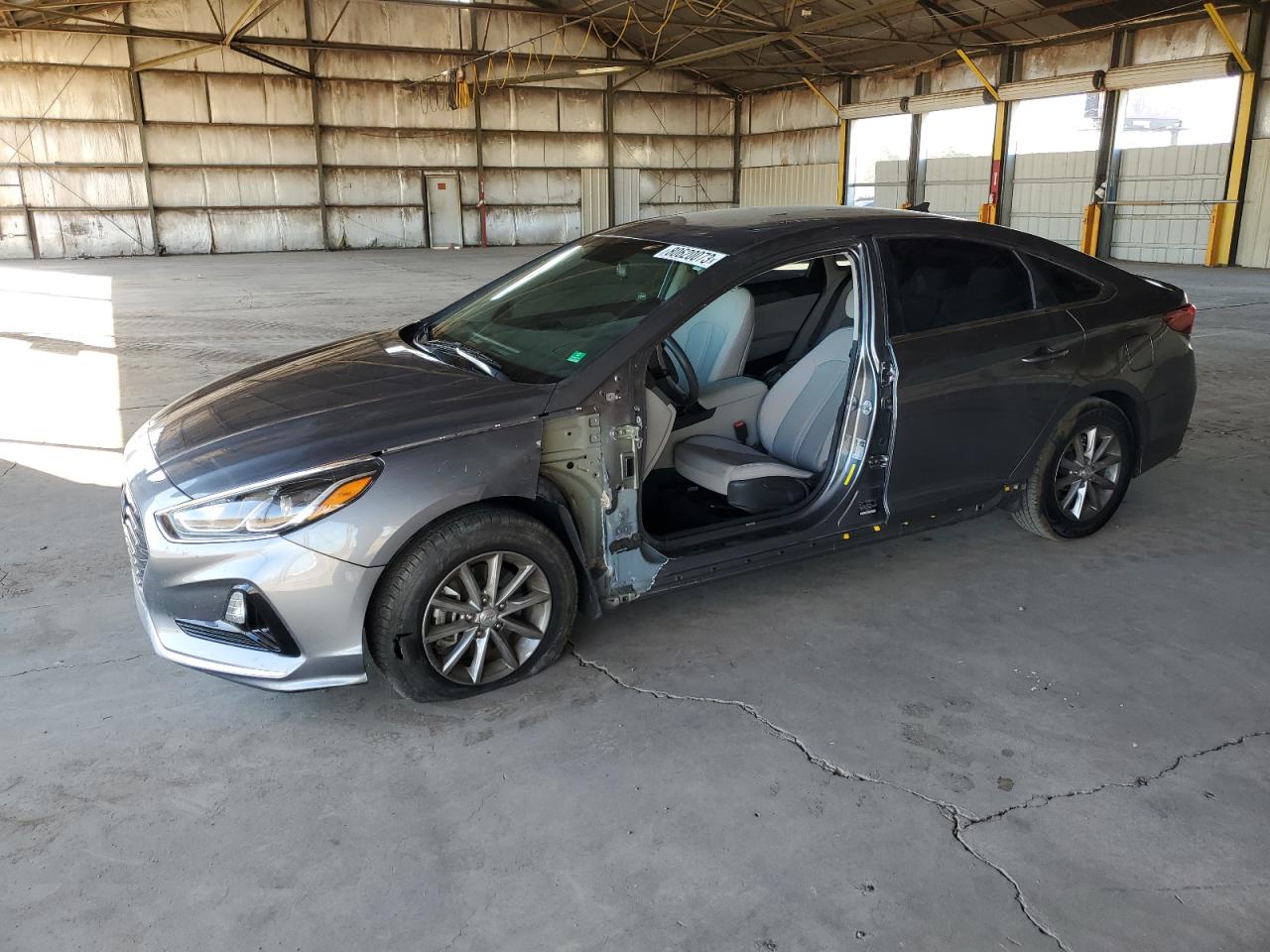 Obraz 1 z 2019 HYUNDAI SONATA SE 2019 z VIN 5NPE24AF3KH770595