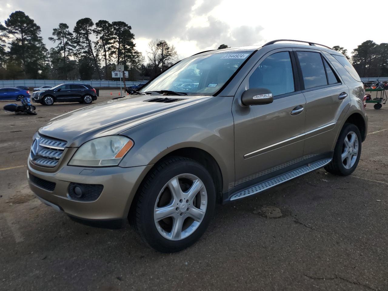 Obraz 1 z 2008 MERCEDES-BENZ ML 350 2008 z VIN 4JGBB86E68A360086