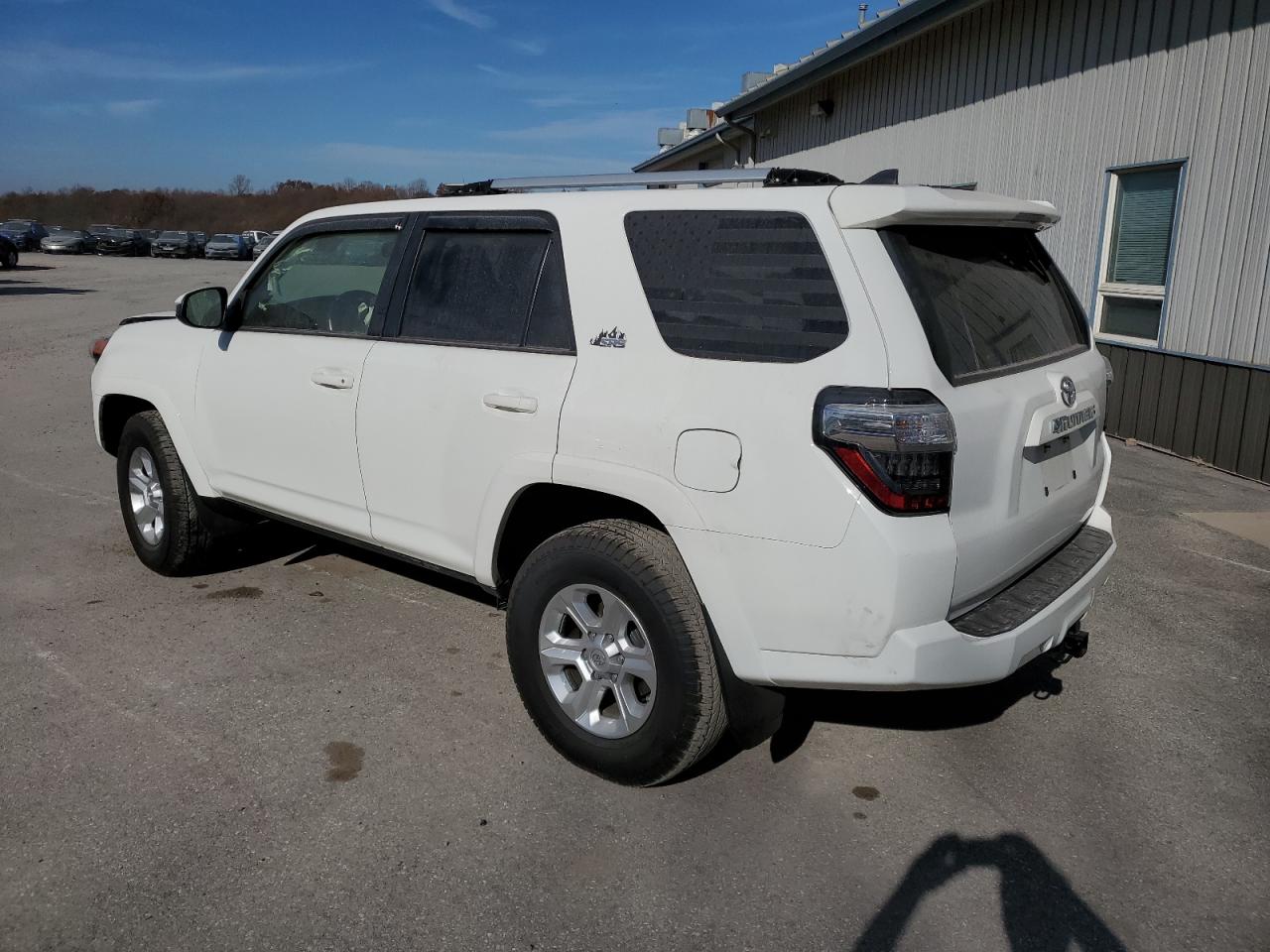 Image 2 of 2021 TOYOTA 4RUNNER SR5/SR5 PREMIUM 2021 with VIN JTEMU5JR9M5906796