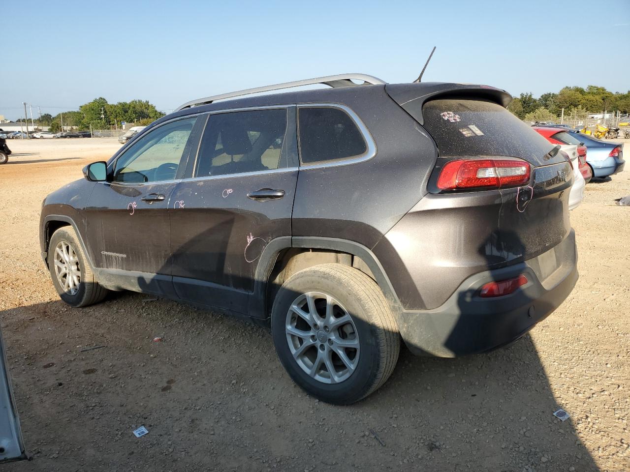 Image 2 of 2015 JEEP CHEROKEE LATITUDE 2015 with VIN 1C4PJLCB3FW601712