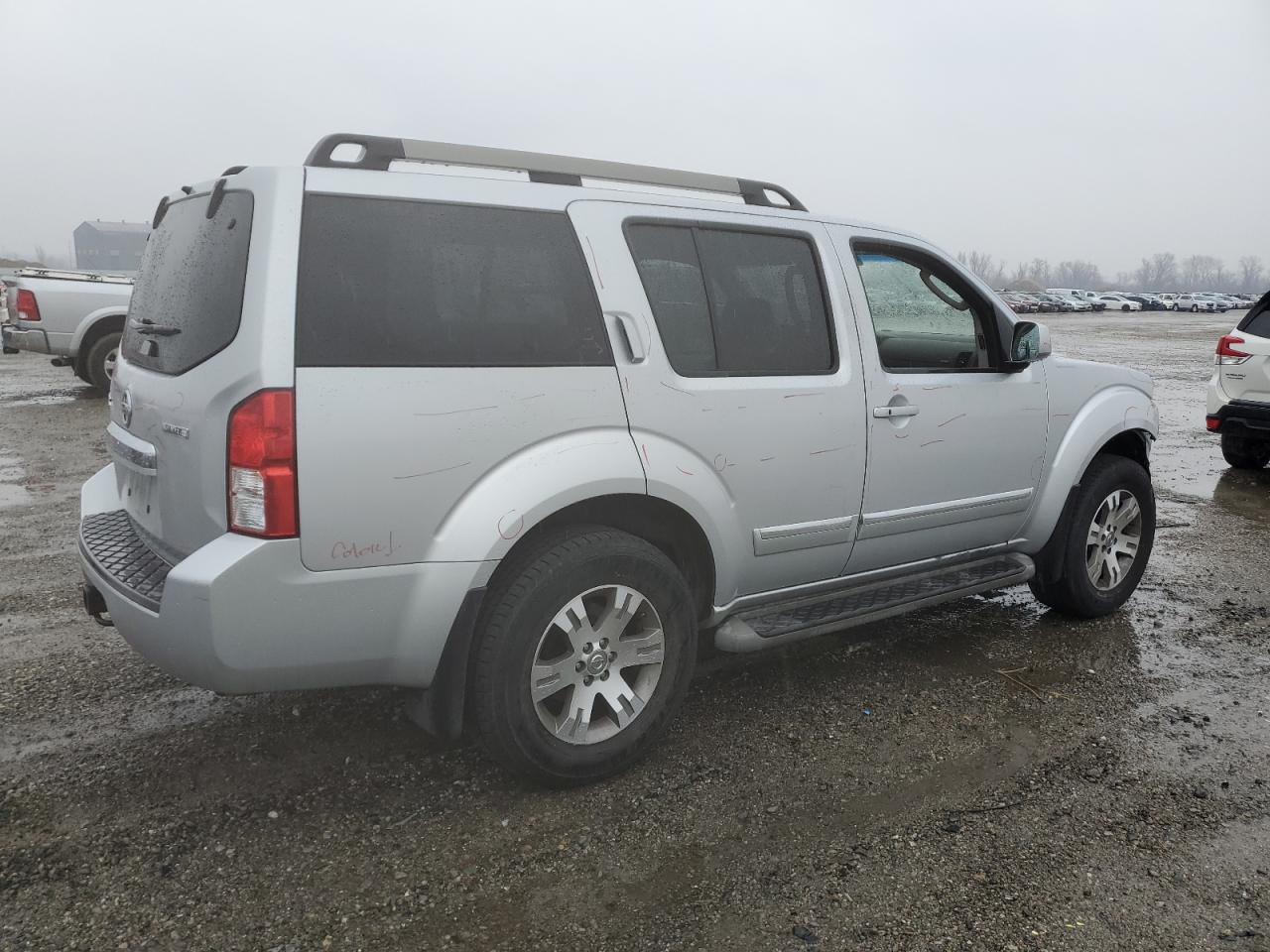 Image 3 of 2011 NISSAN PATHFINDER S 2011 with VIN 5N1AR1NN9BC627006