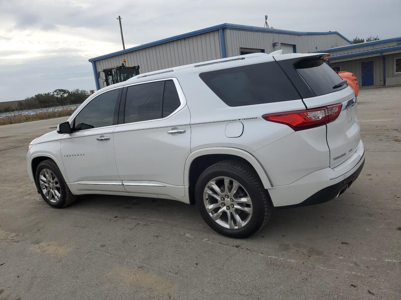 Obraz 2 z 2018 CHEVROLET TRAVERSE HIGH COUNTRY 2018 z VIN 1GNEVKKWXJJ255584