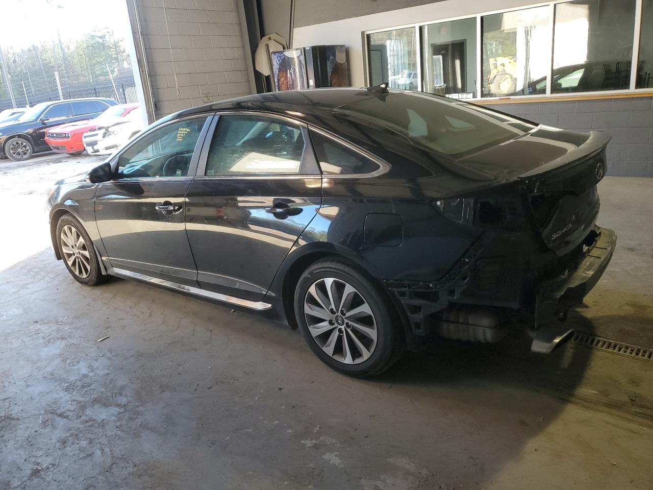Изображение 2 2015 HYUNDAI SONATA SPORT 2015 с VIN 5NPE34AF1FH040977