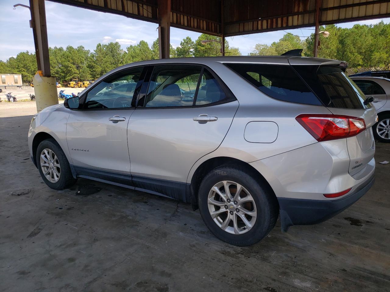 Obraz 2 z 2019 CHEVROLET EQUINOX LS 2019 z VIN 3GNAXSEV8KS579631