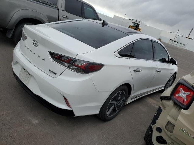 Image 3 of 2019 HYUNDAI SONATA HYBRID 2019 with VIN KMHE34L34KA084729