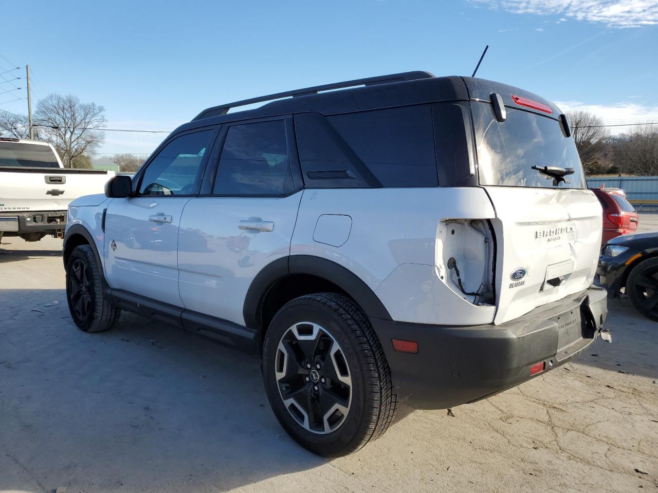 Obraz 2 z 2021 FORD BRONCO SPORT OUTER BANKS 2021 z VIN 3FMCR9C62MRB04661