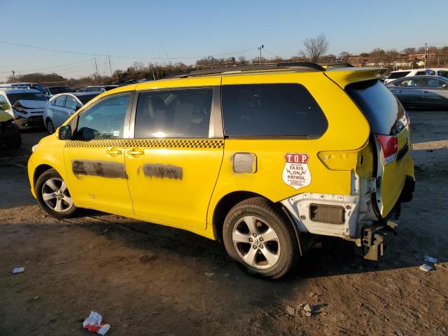 Obraz 2 z 2013 TOYOTA SIENNA LE 2013 z VIN 5TDKK3DC9DS356720