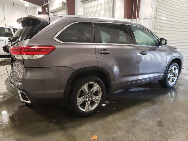 Image 3 of 2018 TOYOTA HIGHLANDER LIMITED 2018 with VIN 5TDDZRFH3JS801884
