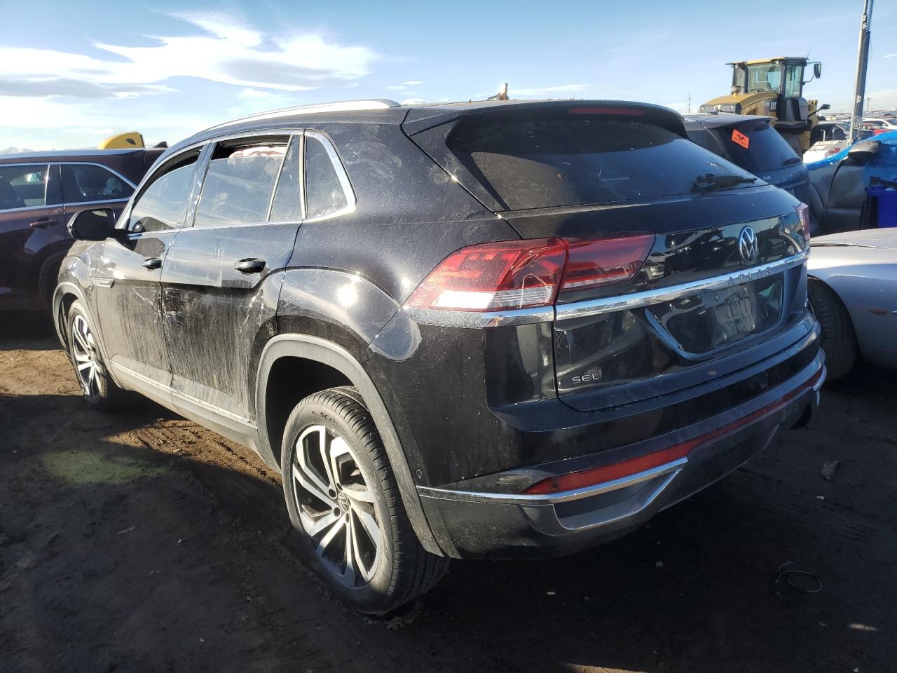 Image 2 of 2021 VOLKSWAGEN ATLAS CROSS SPORT SEL PREMIUM 2021 with VIN 1V2TC2CA7MC203359