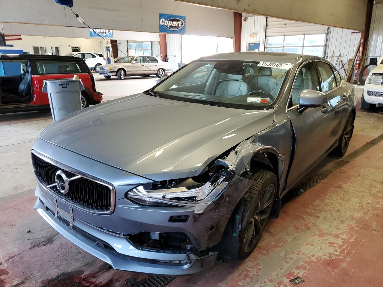 2017 VOLVO S90 T6 MOMENTUM 2017 image