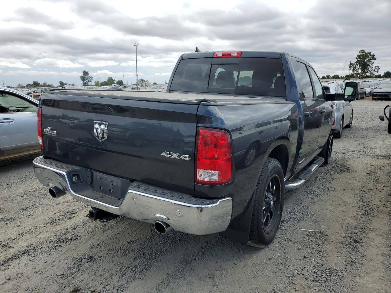 Obraz 3 z 2019 RAM 1500 CLASSIC SLT 2019 z VIN 1C6RR7LT5KS533181