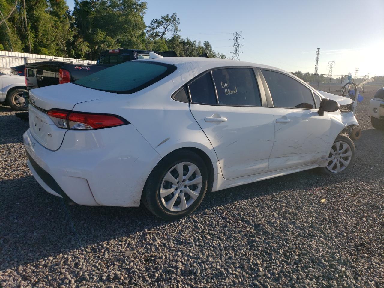 Image 3 of 2021 TOYOTA COROLLA LE 2021 with VIN 5YFEPMAE4MP193297