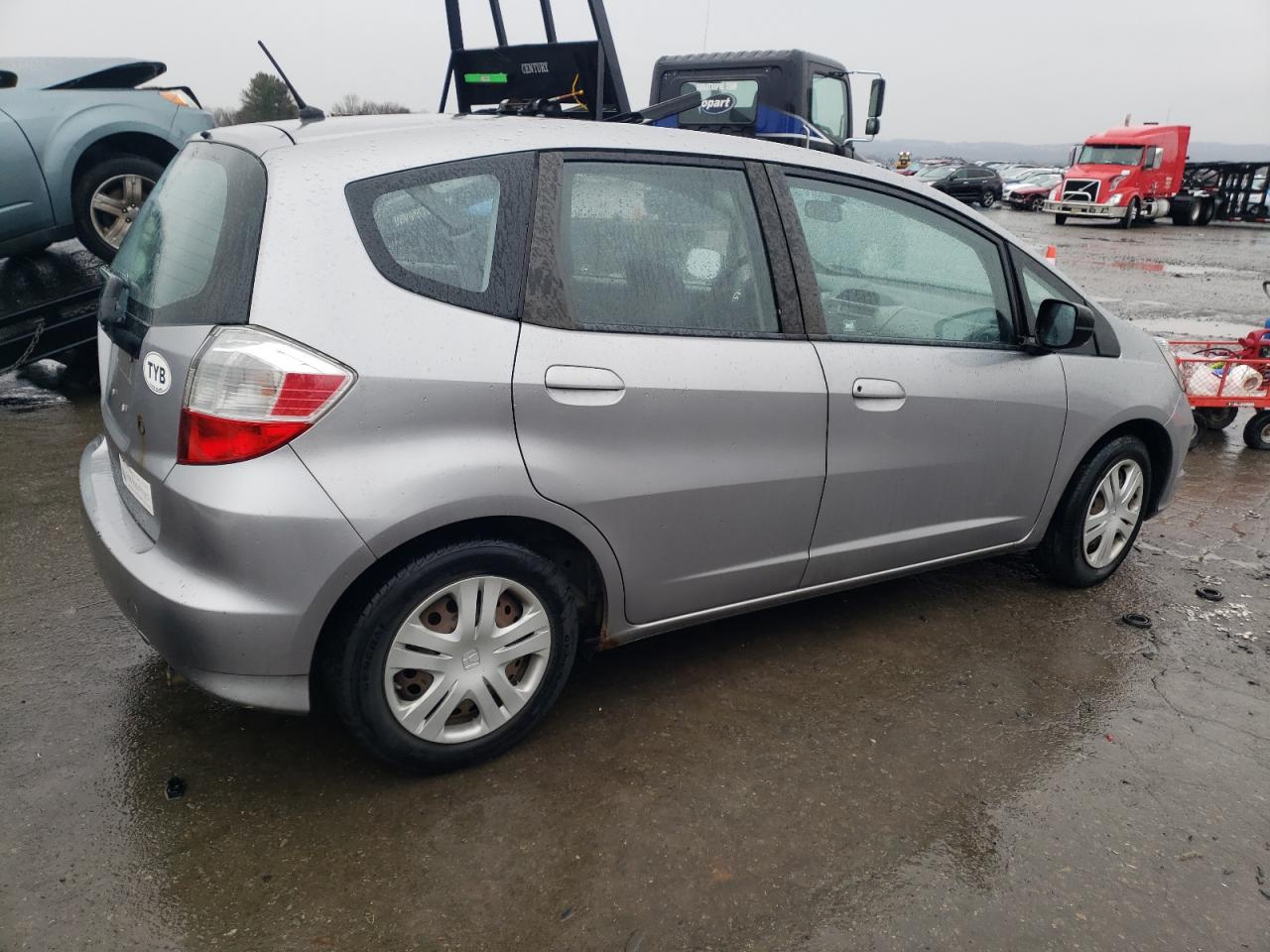 Image 3 of 2009 HONDA FIT  2009 with VIN JHMGE872X9S029236