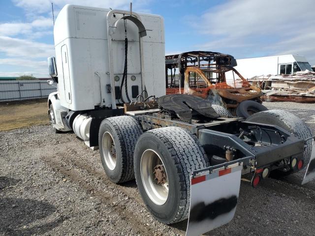 Image 3 of 2016 PETERBILT 579  2016 with VIN 1XPBDP9XXGD335628