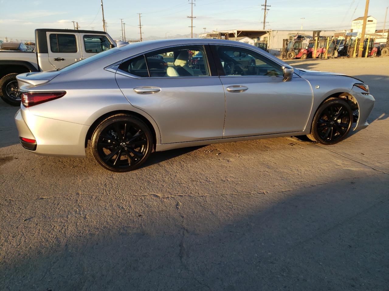 Image 3 of 2024 LEXUS ES 300H F-SPORT HANDLING 2024 with VIN 58ABA1C15RU037247