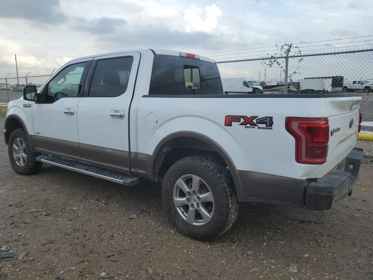 Изображение 2 2015 FORD F150 SUPERCREW 2015 с VIN 1FTEW1EG1FKD55045