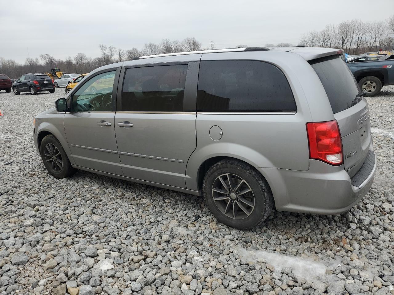 Изображение 2 2017 DODGE GRAND CARAVAN SXT 2017 с VIN 2C4RDGCG6HR859270