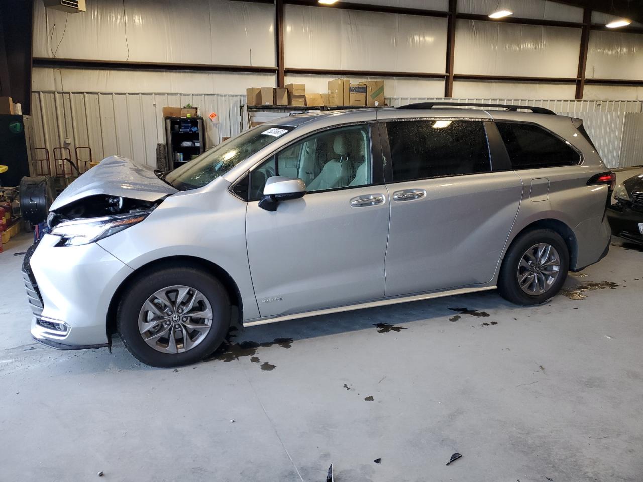 Изображение 1 2021 TOYOTA SIENNA XLE 2021 с VIN 5TDYRKEC1MS069466