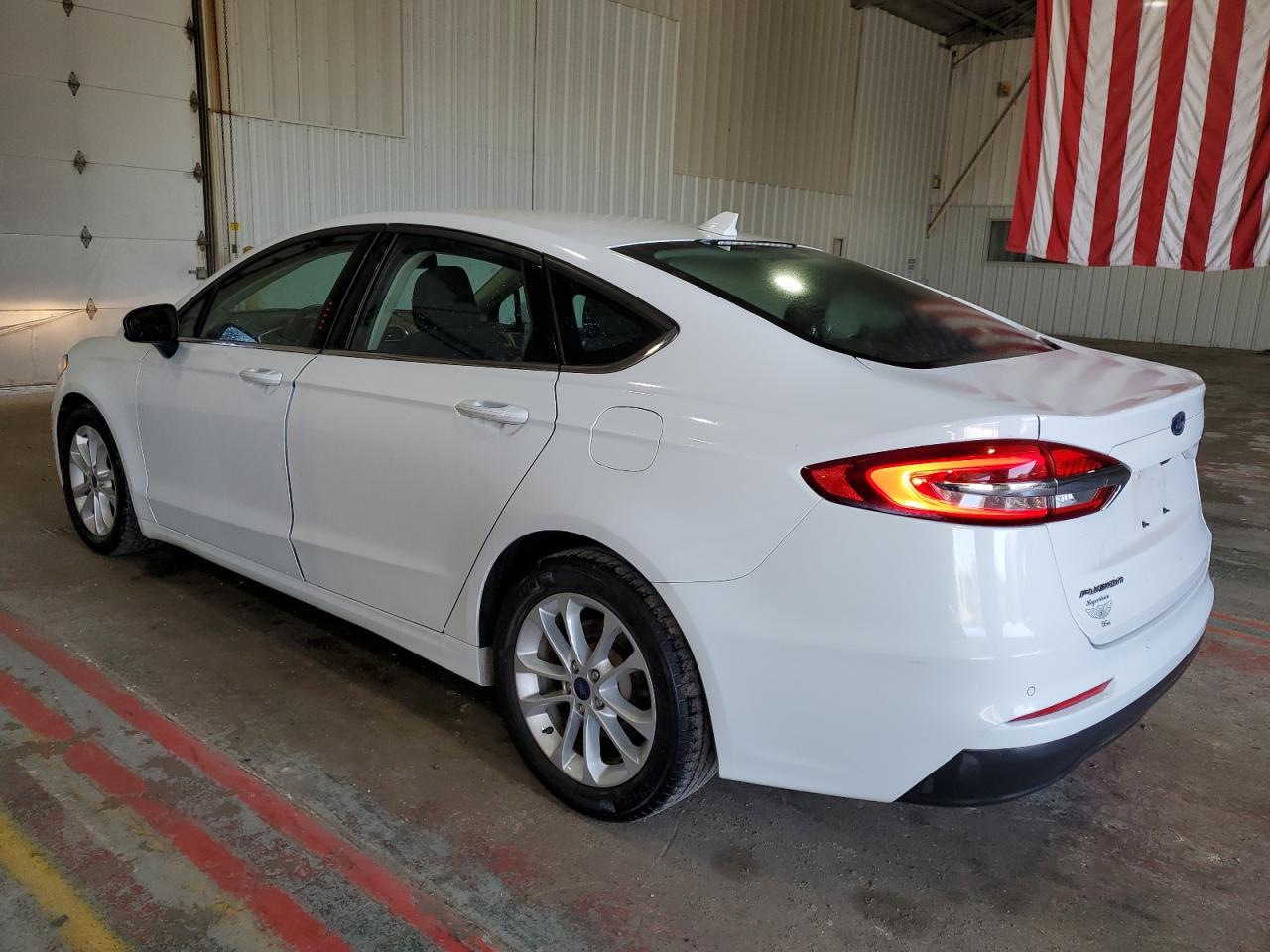 Изображение 2 2020 FORD FUSION SE 2020 с VIN 3FA6P0H7XLR209778