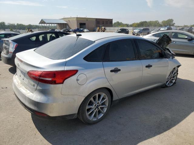 Image 3 of 2018 FORD FOCUS S 2018 with VIN 1FADP3E22JL269583