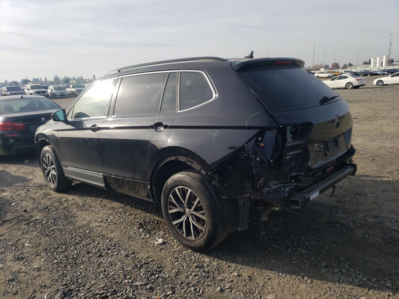 Изображение 2 2020 VOLKSWAGEN TIGUAN SE 2020 с VIN 3VV3B7AX9LM088576