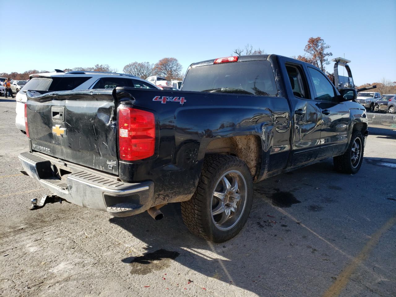 Image 3 of 2015 CHEVROLET SILVERADO K1500 LT 2015 with VIN 1GCVKREC2FZ247757