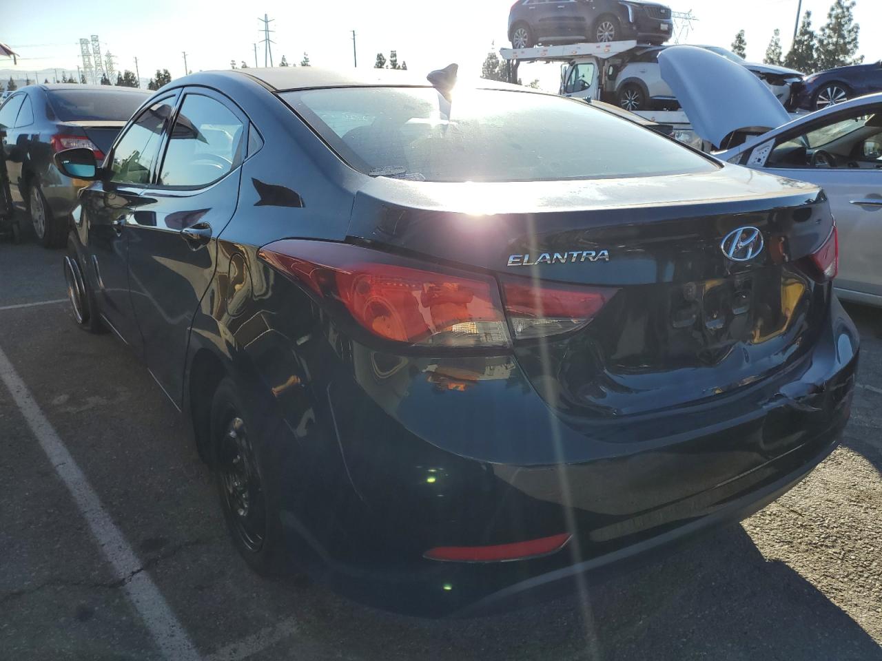 Image 2 of 2016 HYUNDAI ELANTRA SE 2016 with VIN 5NPDH4AE5GH770543