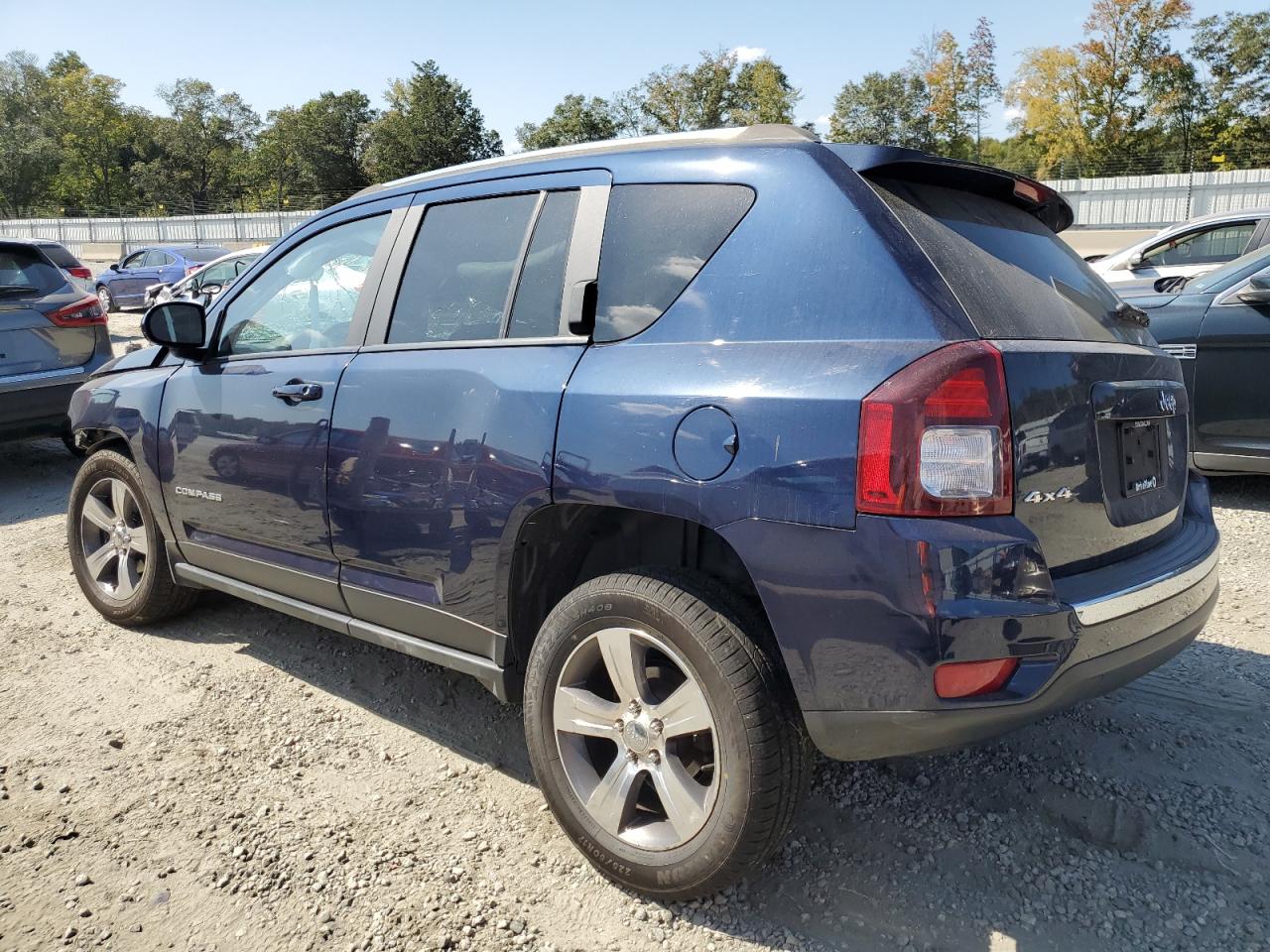 Изображение 2 2017 JEEP COMPASS LATITUDE 2017 с VIN 1C4NJDEB1HD127364