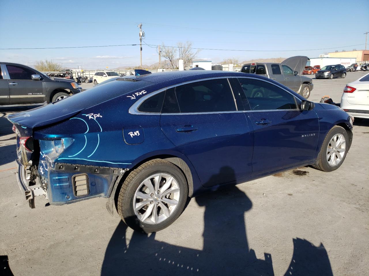Image 3 of 2019 CHEVROLET MALIBU LT 2019 with VIN 1G1ZD5ST1KF114825