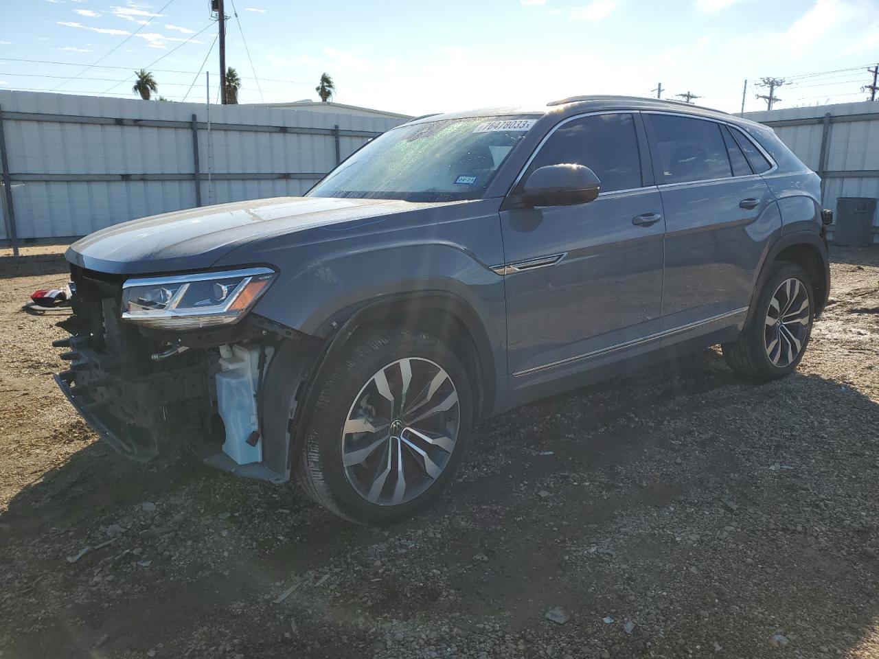Image 1 of 2021 VOLKSWAGEN ATLAS CROSS SPORT SEL R-LINE 2021 with VIN 1V2CE2CA2MC223223