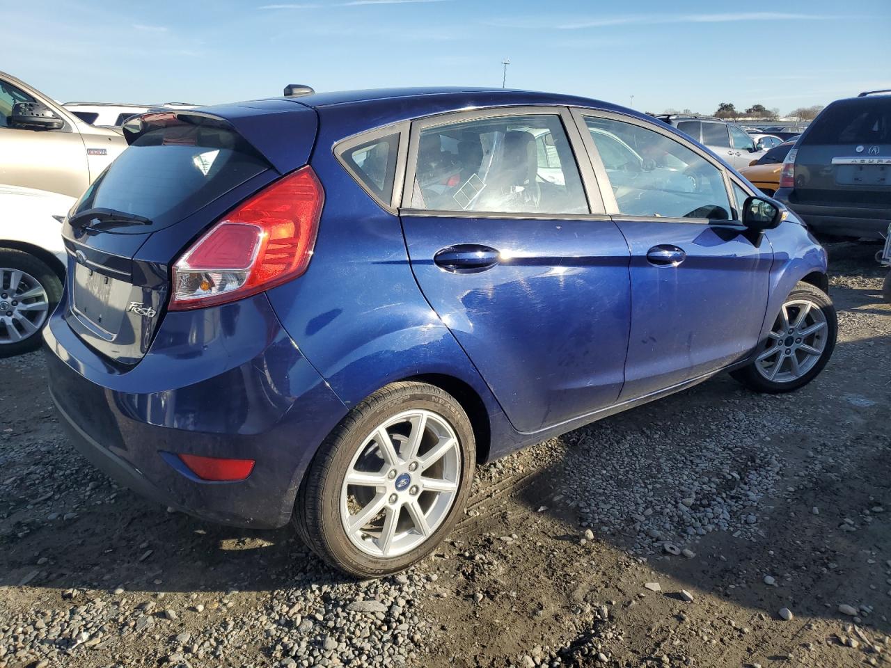 Изображение 3 2016 FORD FIESTA SE 2016 с VIN 3FADP4EJXGM123565