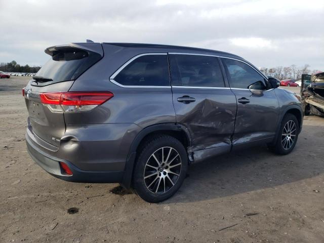 Изображение 3 2018 TOYOTA HIGHLANDER SE 2018 с VIN 5TDJZRFH0JS819391