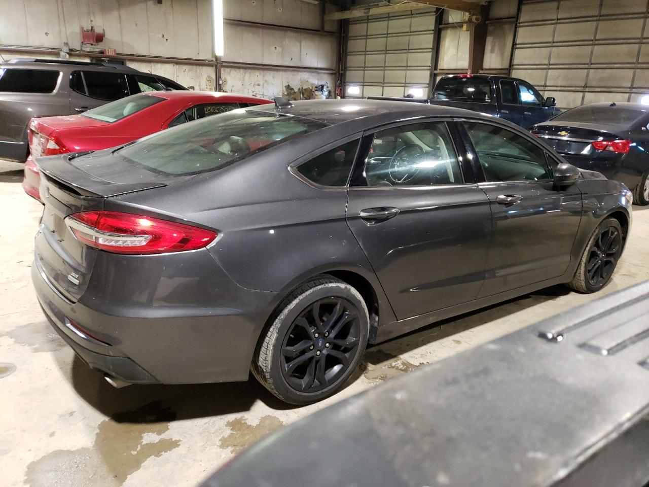 Image 3 of 2019 FORD FUSION SE 2019 with VIN 3FA6P0HD8KR164862